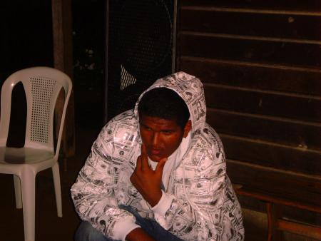 yes yes en mo pensive